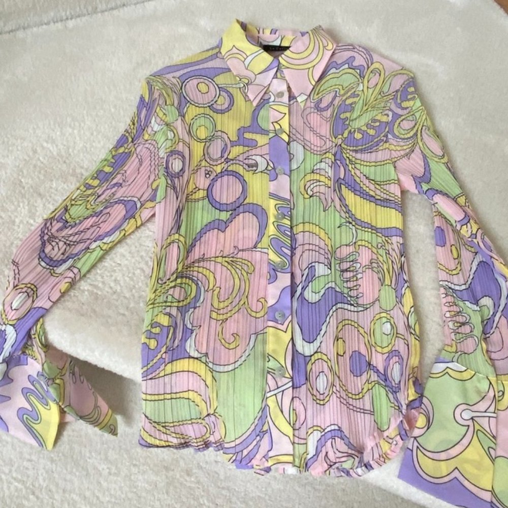 Le Caviar pleated shirt blouse long sleeve- Super trendy colors!